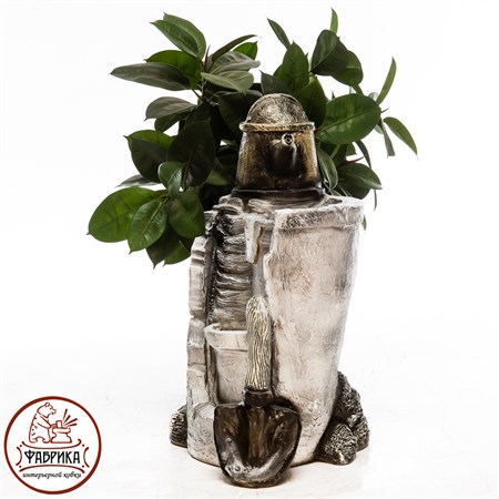 Декоративный фонтан для сада 