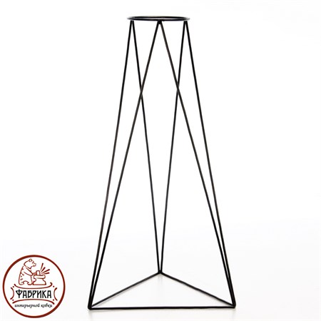 Кованая подставка для цветов 