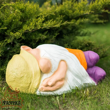 Фигура для дачи гном